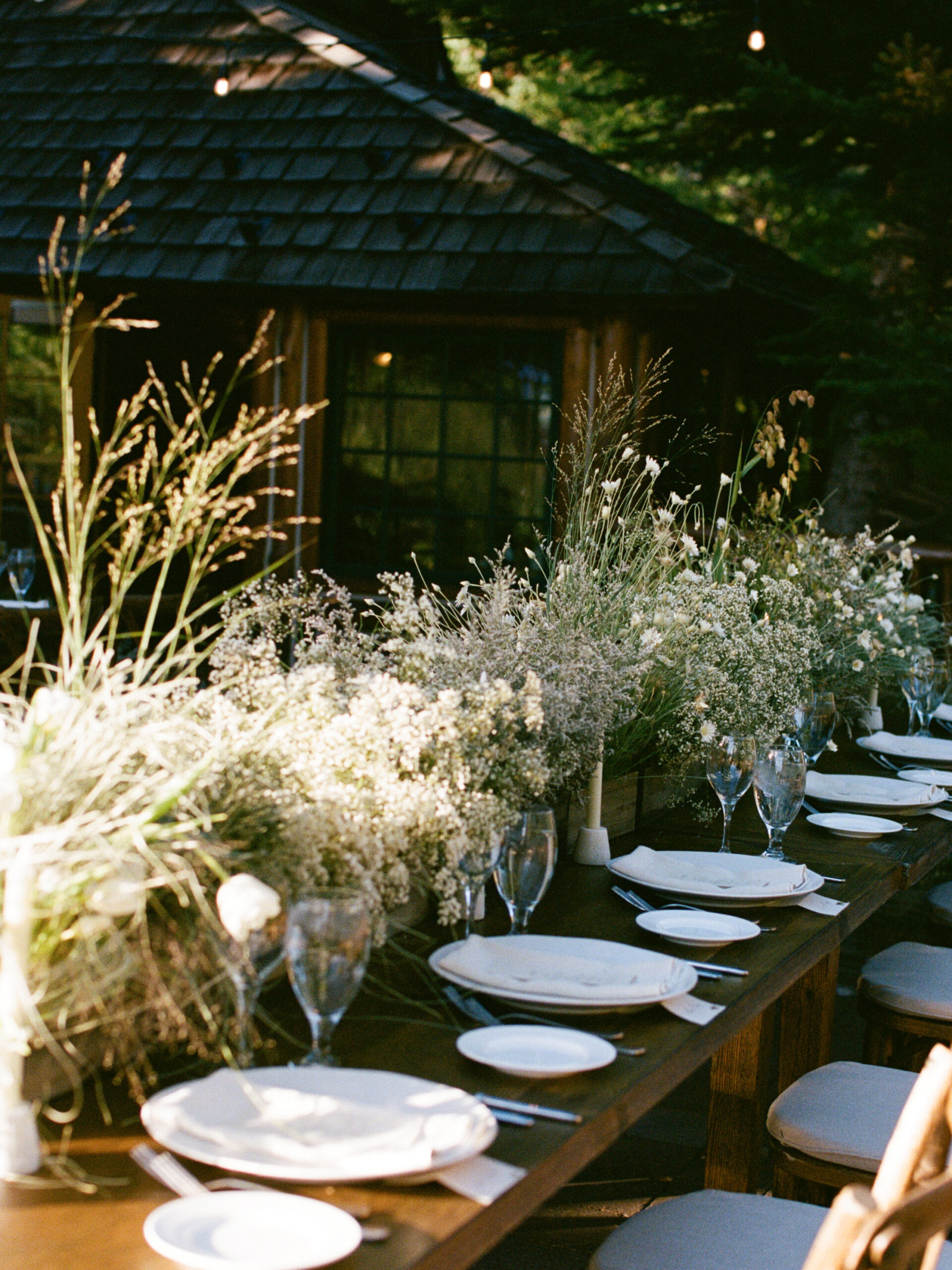 Sun Valley Wedding Photographer - Two Hands FLoral