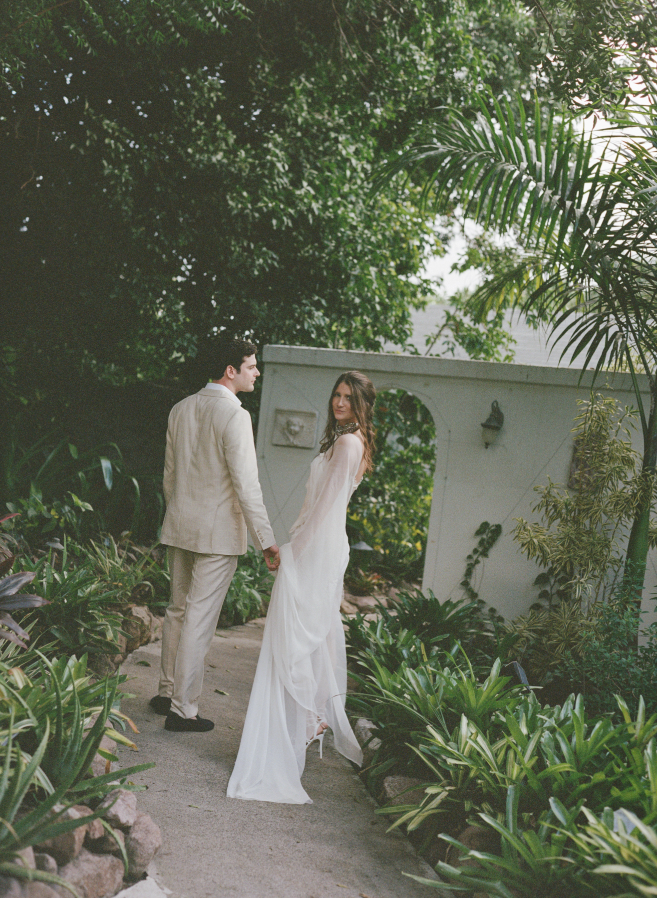 Feeling awkward in photos? A Boise wedding photographer shares 5 simple tips to help couples feel natural and relaxed in front of the camera for Boise, Sun Valley, and Idaho weddings.